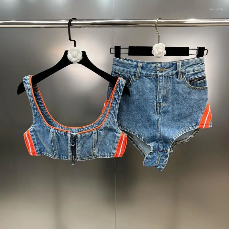 Fatos femininos BORVEMAYS Cores contrastantes Zipper Slim Denim Tank Tops Cintura alta Street Shorts Jeans Conjuntos de duas peças Personalidade WZ2807