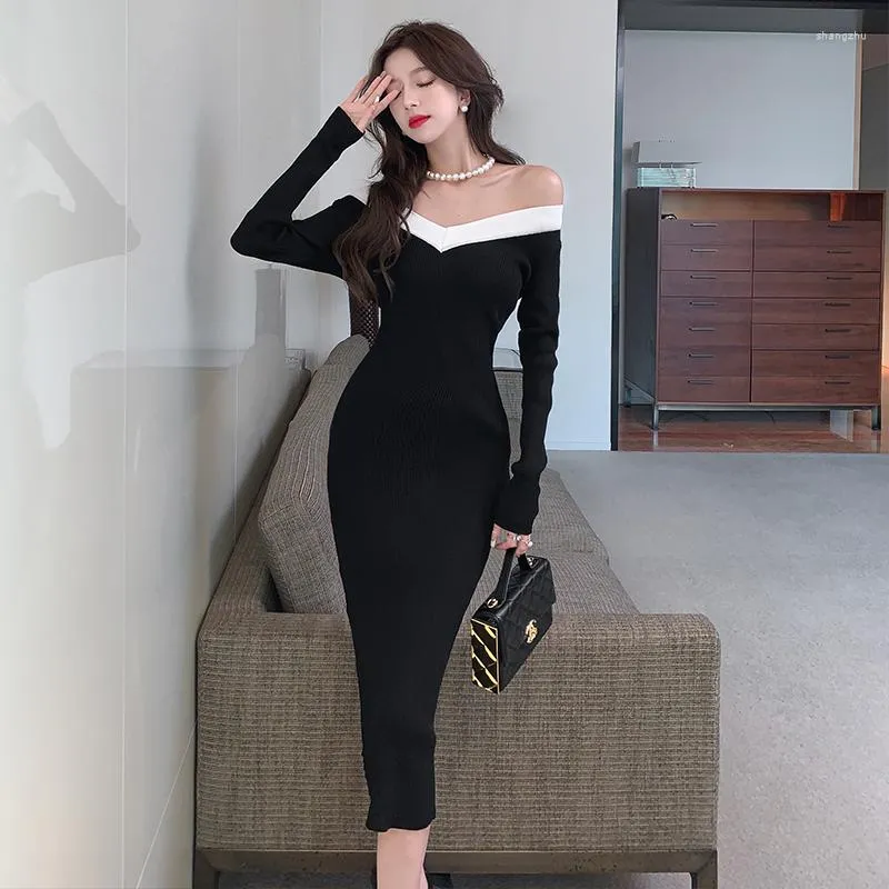 Casual One Shoulder Knitted Dress: Sexy, Elegant Black Autumn Women's  Mid-Length Sweater Bodycon Party Robe with Full Sleeves T172