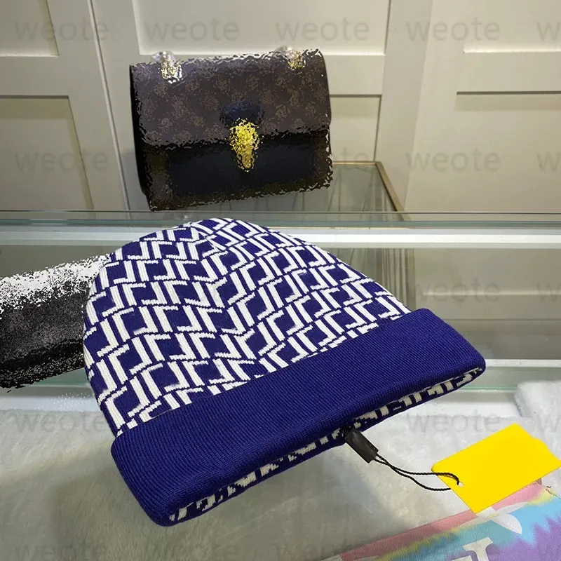 Berretto da donna di design con cappello lavorato a maglia di lusso Popolare caldo antivento elastico Cappello da coppia da strada personalizzato di alta qualità 5 AAAAA+