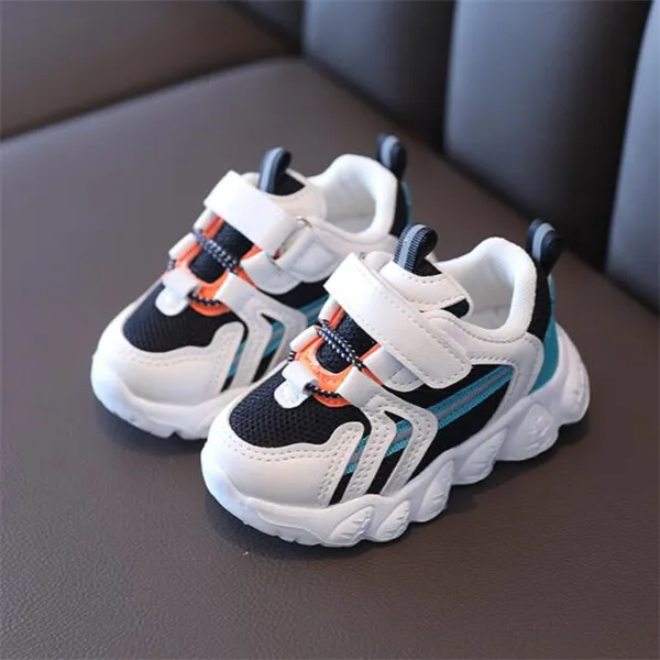 Chaussures pour enfants au printemps et en automne, nouvelles chaussures de sport pour enfants, chaussures en maille respirante pour garçons et filles, chaussures papa à la mode et confortables