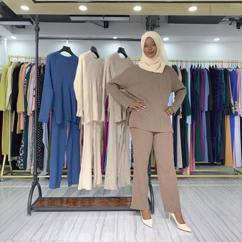 Этническая одежда Мусульманская мода Зимняя исламская женская одежда Комплект из двух предметов Теплый вязаный свитер Брюки Ropa Musulmana Para Mujer Invierno