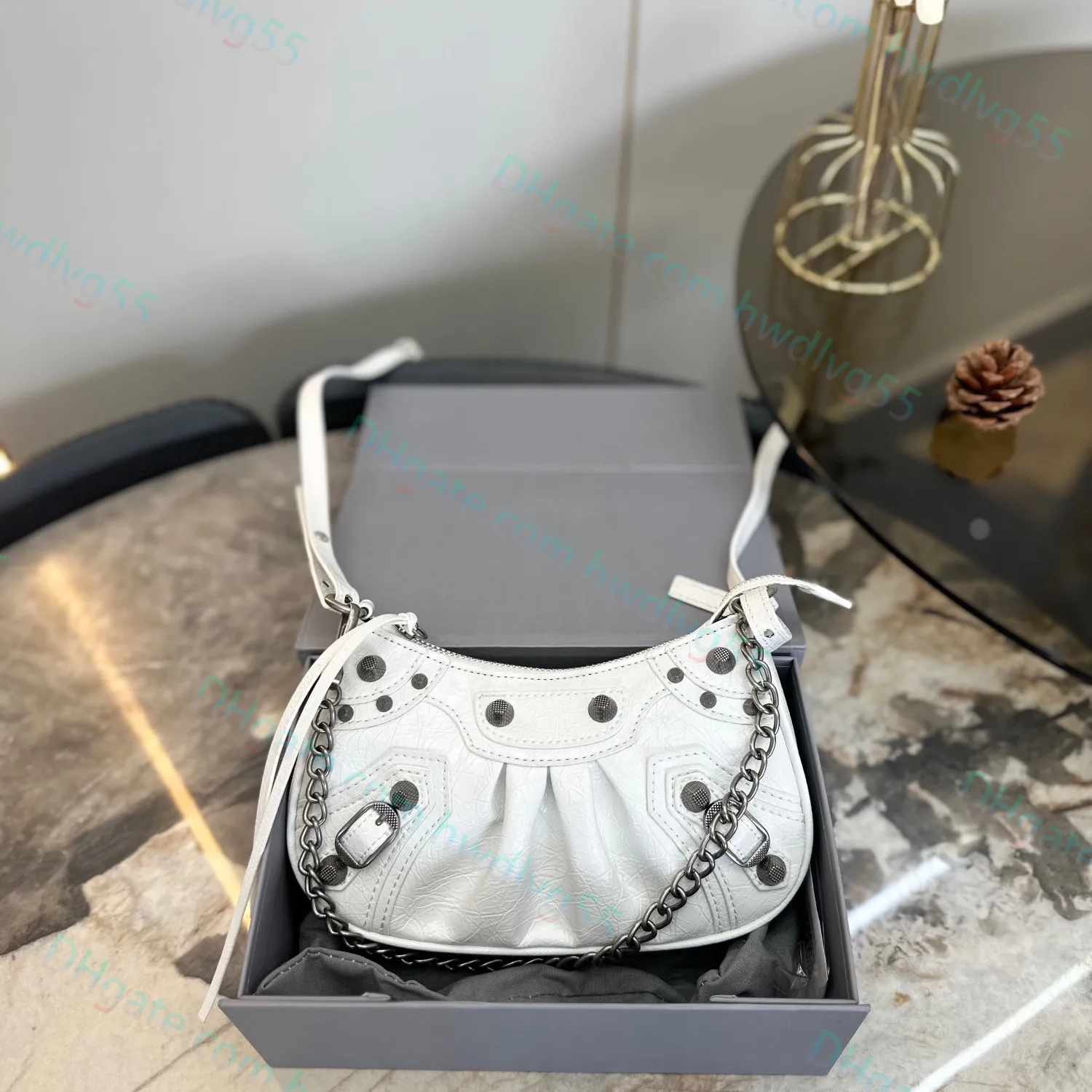 Designers axelväskor le cagole luxurys handväskor hobo purses lady handväska crossbody axel överdimensionerade totes mode plånbok väskor kedje rempaket