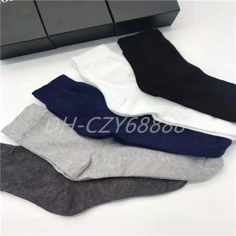 2021 designer mens meias toda a moda feminina e masculina roupa interior de alta qualidade algodão sock251z