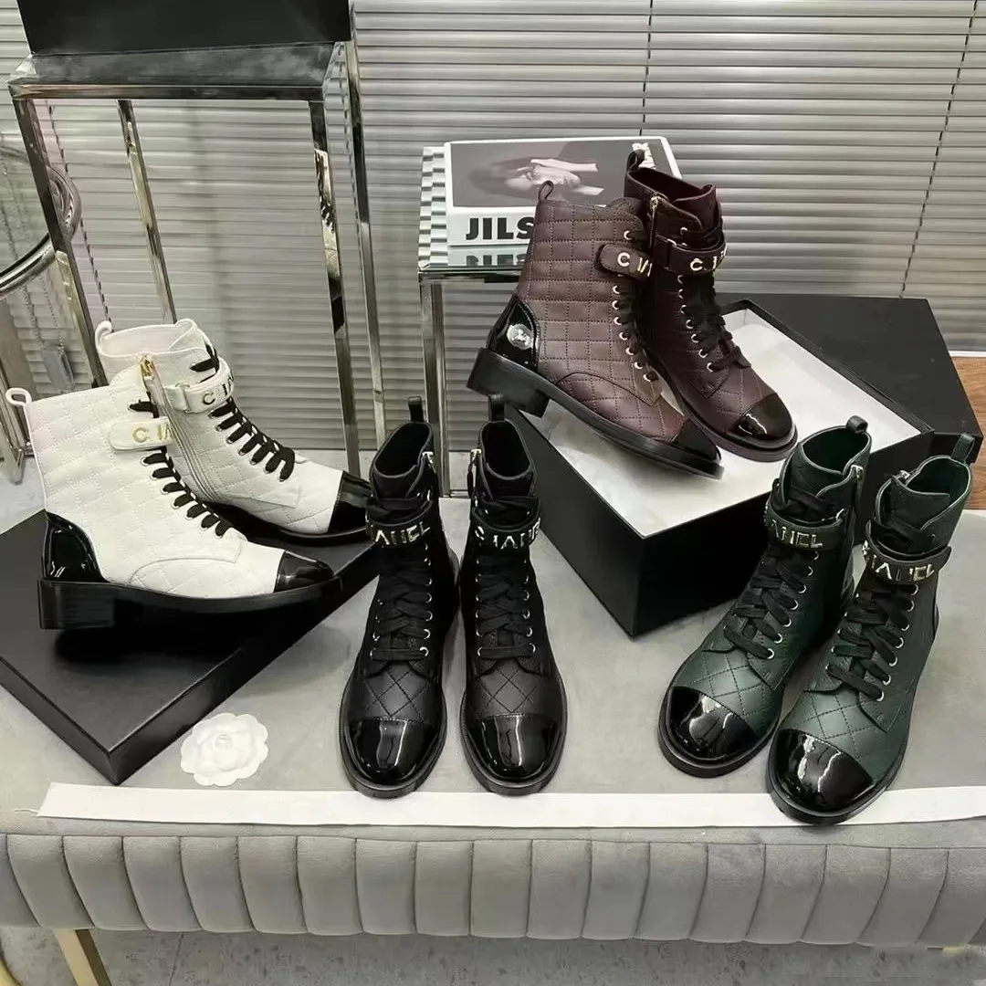 Luxe enkellaarzen Designer Platformschoenen Dameslaarzen Koeienhuid Verstelbaar Veters Winter Ronde neus Dikke zool Martin Boots Ritsopening Motorlaarzen