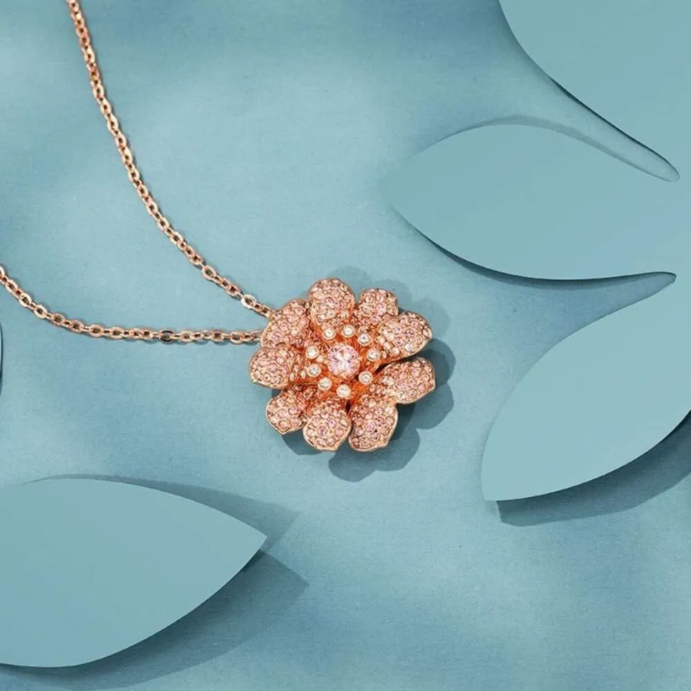 Costume imitation rhodium best sale swarovski single flower necklace