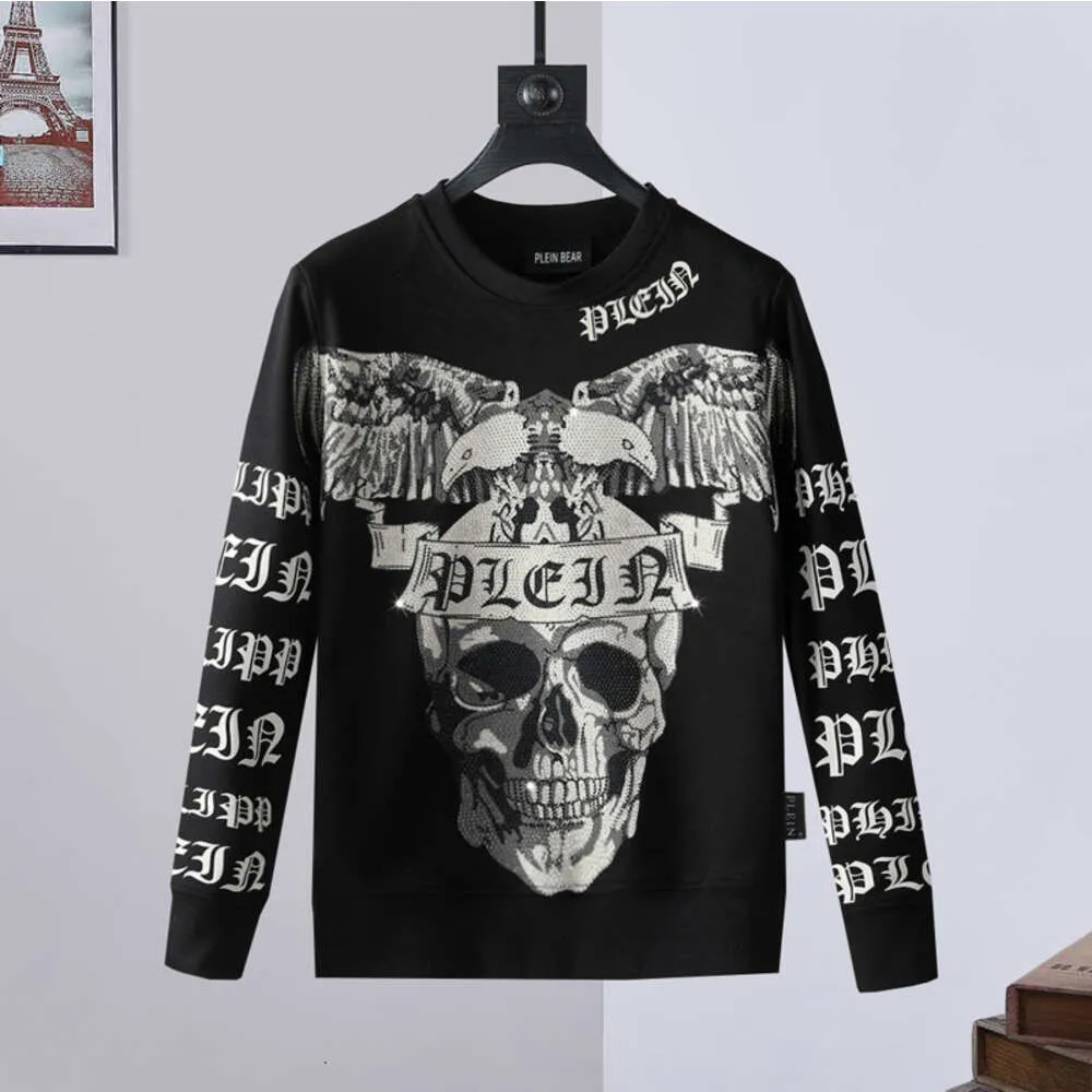 Jesień i zima nowa moda p gęsta z kapturem Hip Hip Hip Hop luźne cechy osobowości Skull Jumper Rhinestone luksusowy bluza męska