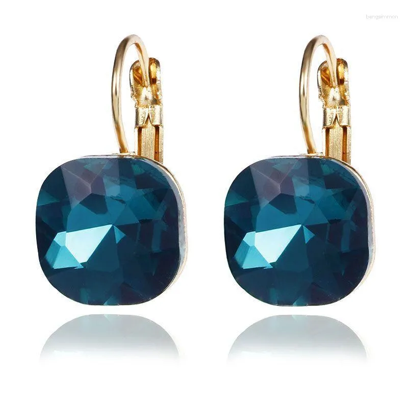 Boucles d'oreilles pendantes pour filles, bijoux de tempérament, Micro incrusté, perceuse carrée, fabricants géométriques polyvalents, vente directe