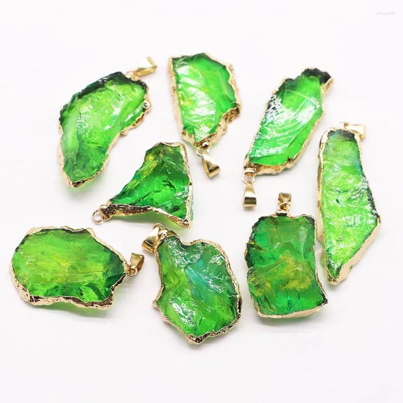 Pendentif Colliers Pierre naturelle Placage Phnom Penh Lunette Vert Cristal Brut Collier Irrégulier Charmes DIY Bijoux Faisant Accessoires 7 pcs