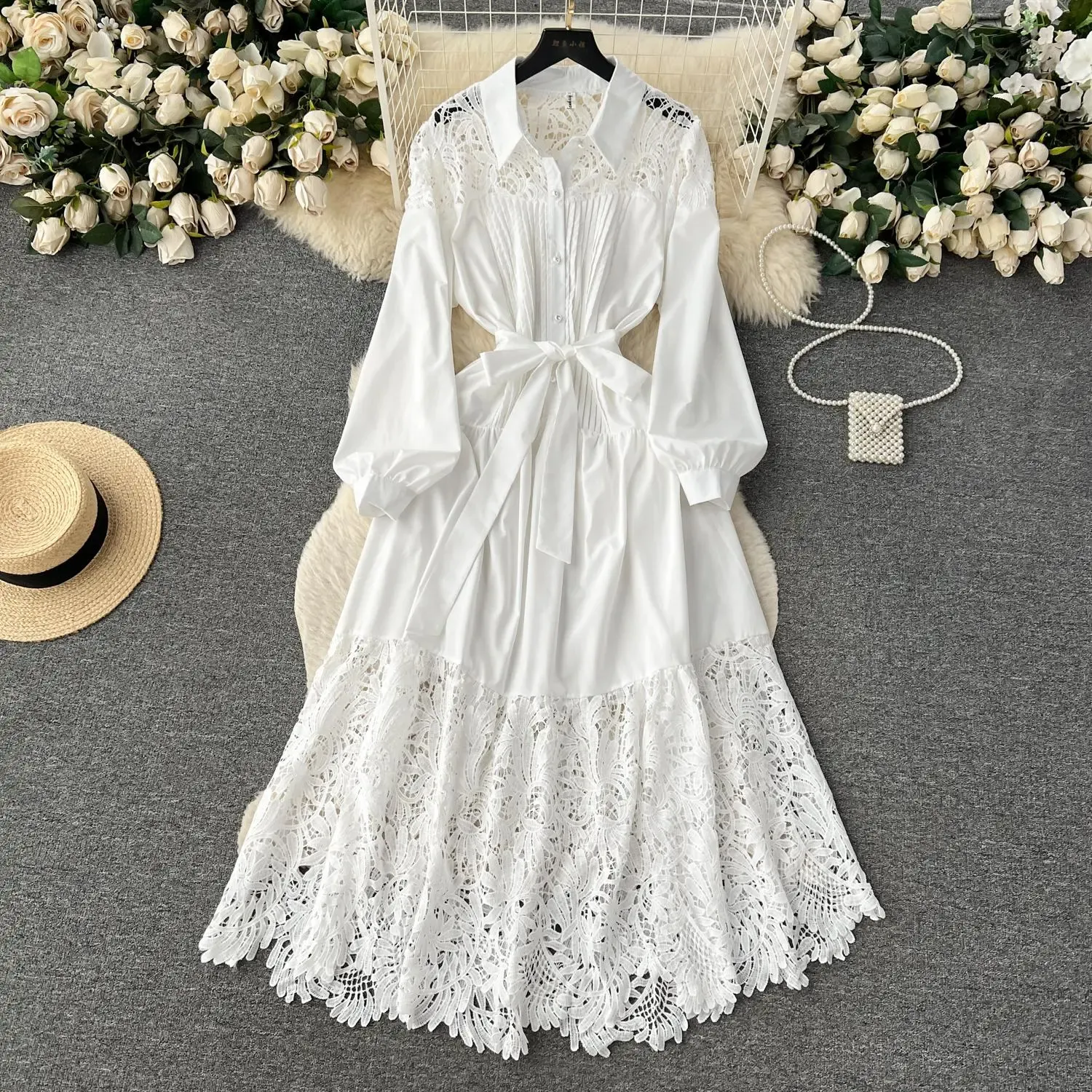 Grundläggande avslappnade klänningar Runway Fashion Long Lace Dress Women Lapel Långärmad broderi Hålig ut lös bälte Party Evening Dress Ladies Quality 2024