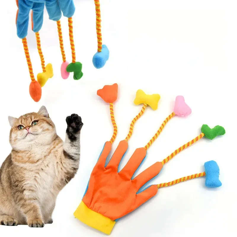 Cat Toys Portable Teaser Gloves Interactive Cats Spela med Sound Bell Ball för kattungar PETS 230928