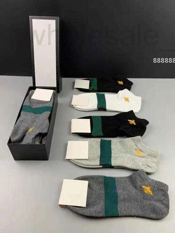 Mode Herrensocken und Damen Vier Jahreszeiten Reine Baumwolle Knöchel Kurze Socken Designer Atmungsaktive Outdoor Freizeit 5 Farben Business Socke VI03