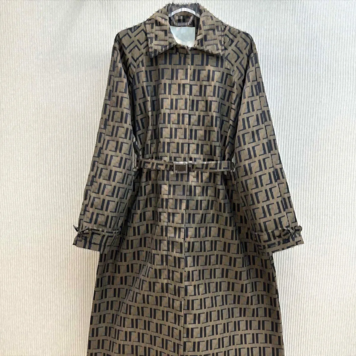 Full Lettes F Luxury Designer Womens Trench Coats Women Windbreaker Jacket Loose Belt Coat Female Short Trenchs Coat