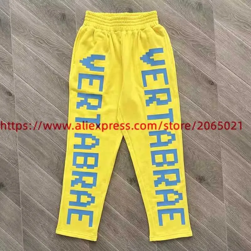 VETEMENTS ロゴ パーカー | ブラック | FARFETCH JP