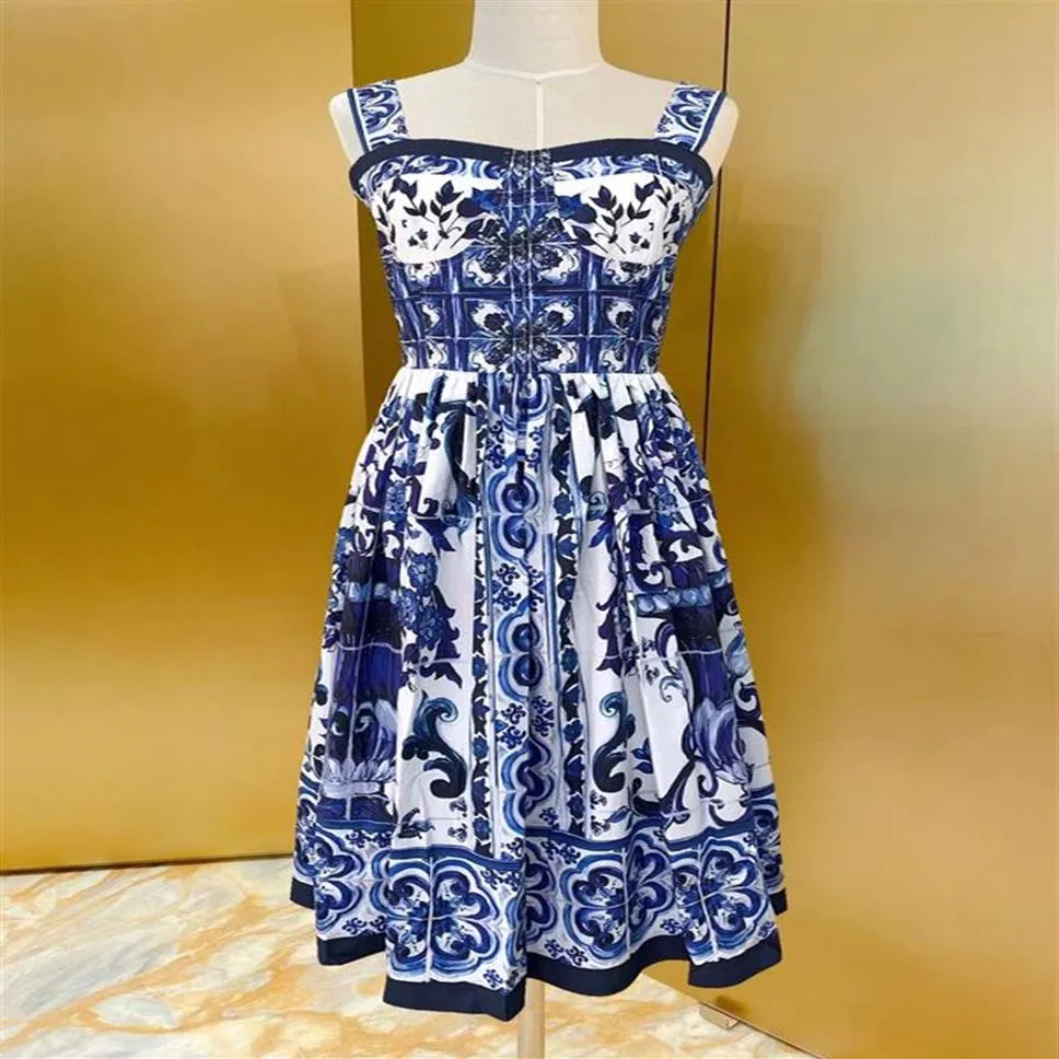 2023 European luxury dress New Blue and white porcelain series 100% cotton positioning large swing sling skirt243W