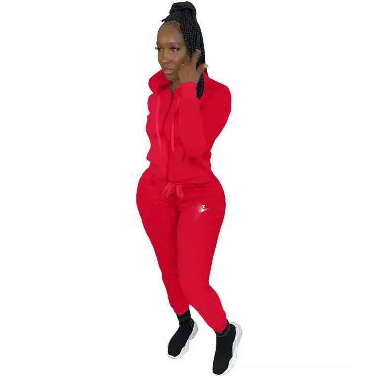 Design women tracksuits casual pullover with hat sports hoodie design classic autumn and winter fashion clothing n558