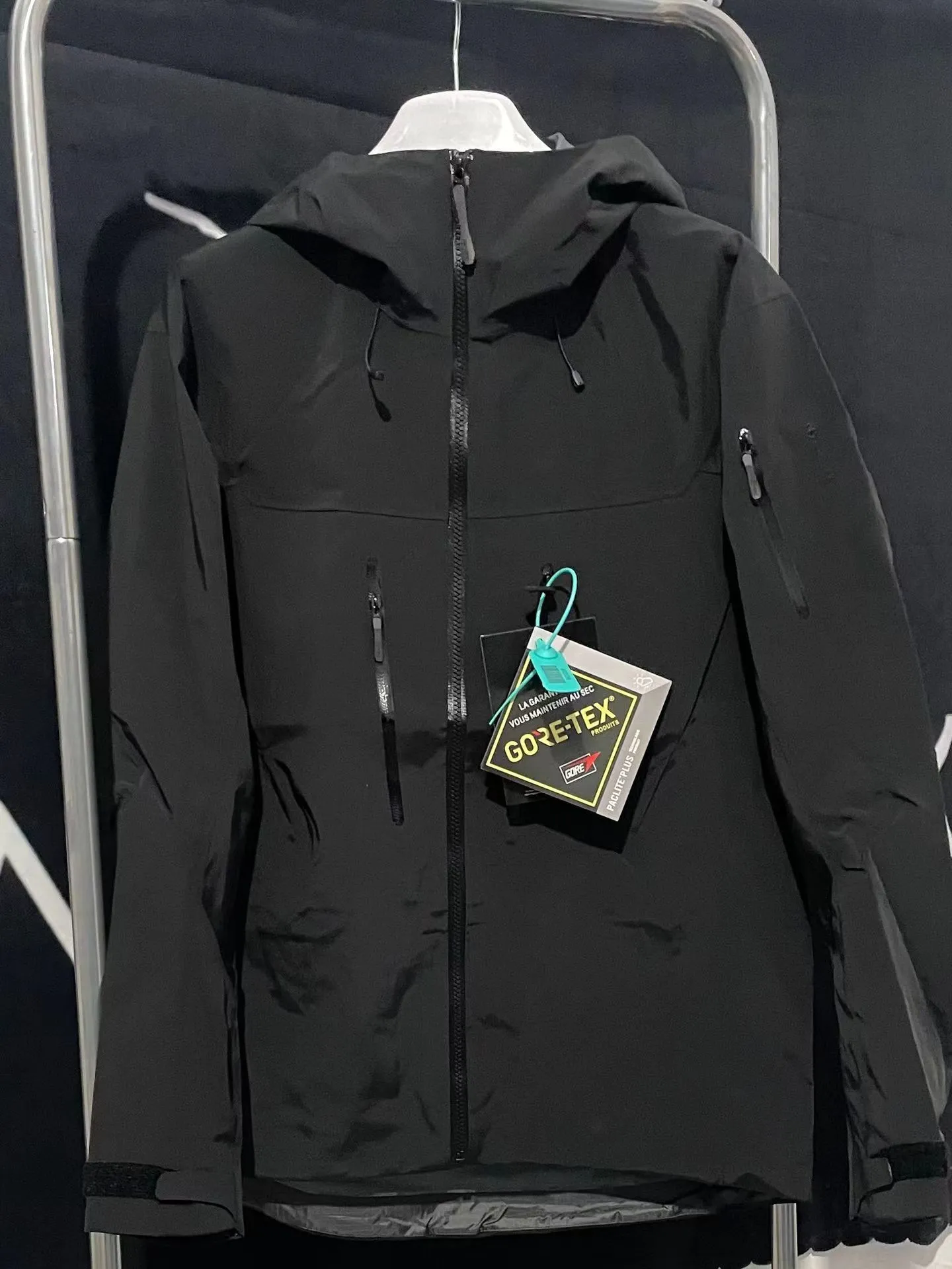 Charme de la mode ARC Designer Hommes Veste Triple GORE-TEXPRO SV/LT Tissu Respirant Imperméable Extérieur Veste Chaude Imperméable Hommes Femmes Casual Léger Randonnée