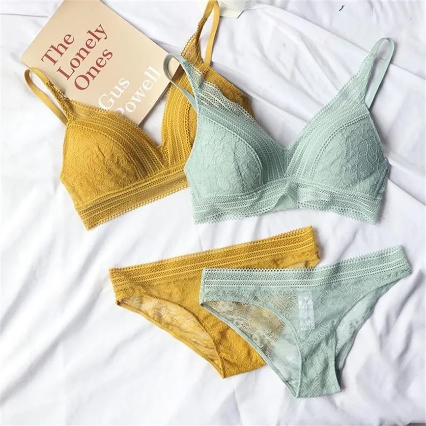 Femmes 4 couleurs sous-vêtements fil français - Bralette Ultra-mince Sexy dentelle Triangle tasse Push Up soutien-gorge ensemble soutien-gorge et culotte en coton 2205132592