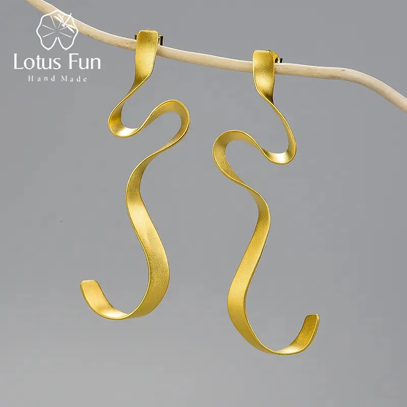 Ear Cuff Lotus Fun Minimalismo Spirale Curva Lunghi Orecchini pendenti per le donne Regalo Vero argento sterling 925 Design insolito Gioielli di dichiarazione 231005