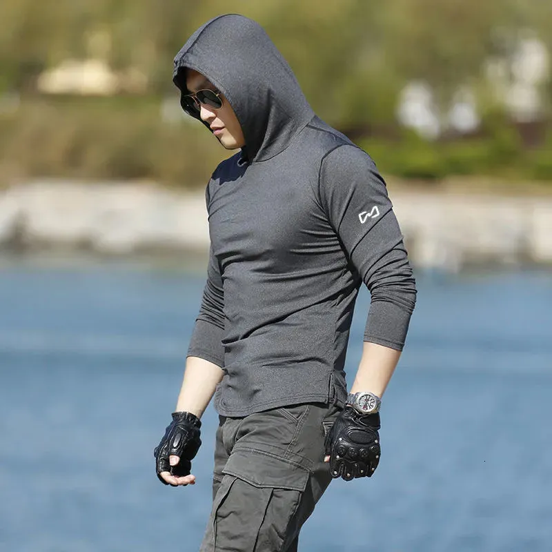 Men s Pants Sports Long Sleeved Hooded Tshirts Running Fitness Quick Drying T shirt 2023 Spring Autumn Men Oodie Tees Outdoor Tops 231005