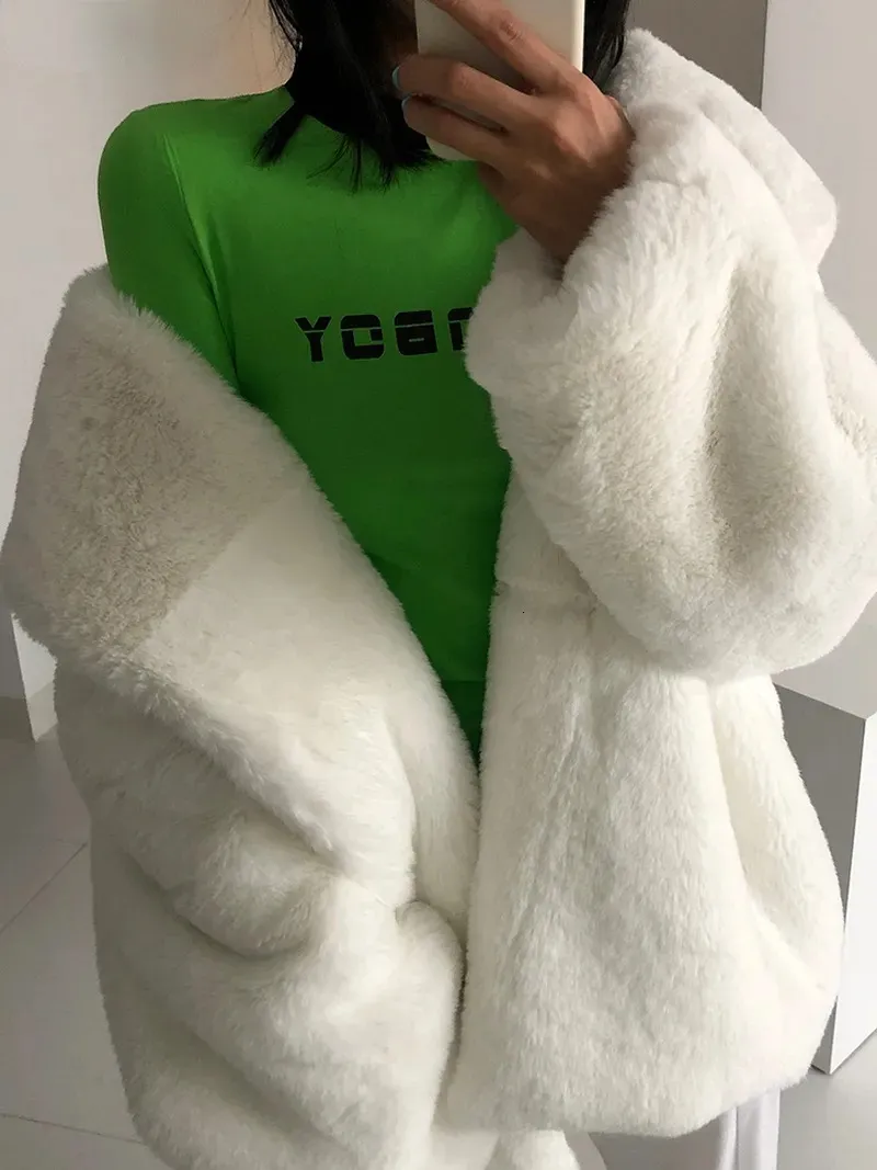 Pele feminina pele sintética inverno quente casaco de pele falsa oversized grosso branco fofo feminino manga comprida solta casual elegante moda coreana streetwear sobretudo 231006