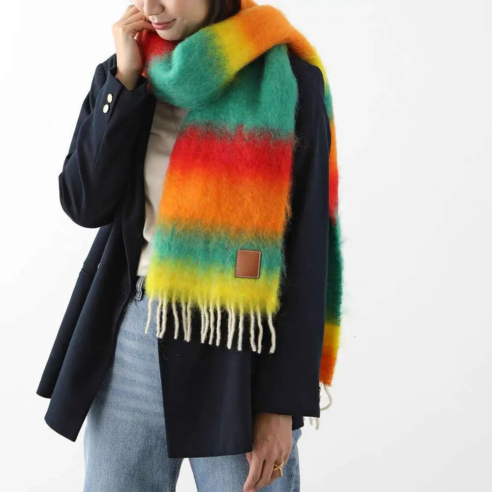 Nieuwe top Dames Man Designer Sjaal modemerk 50% mohair 48% wol 2% nylon Sjaals voor de winter Dames en heren Lange Wraps Maat 180x30cm