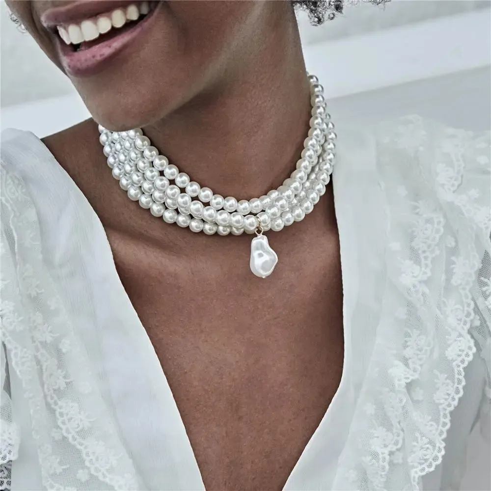 Halsreifen Ingemark Fashion Multilayer White ImitationPearl Choker mit Metallscheibenfixierung Wide Bib Halskette Schmuck für Charm-Frauen 231006