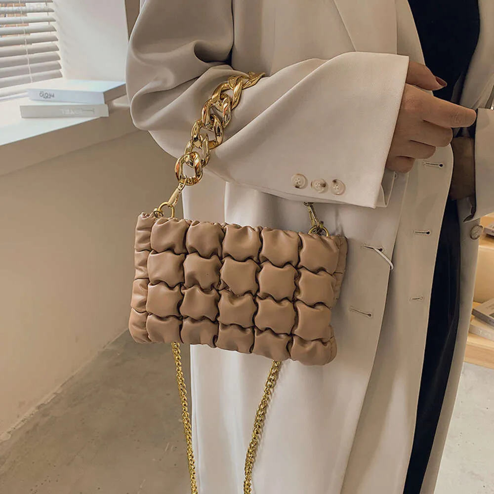 Sac à main carré à mini chaîne épaisse à carreaux, texture asymétrique épaule dénudée, messager tendance pour femmes, 2022