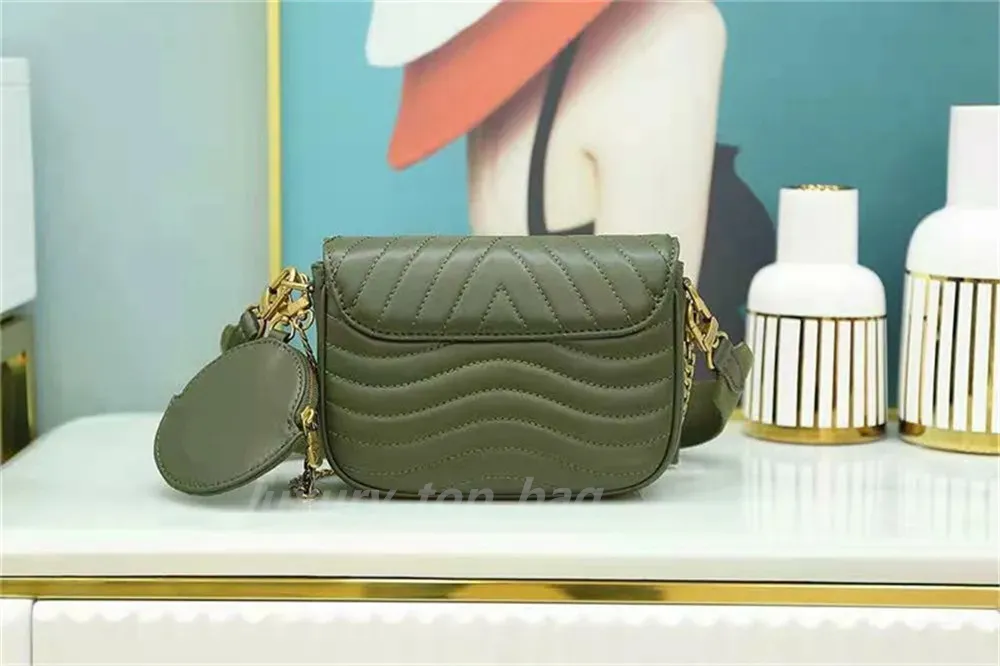 Borsa di design Nuova motiva a V-ondata Borsa a tracolla intrecciata intrecciata per lettere oro hardware borsetta per donne borse di moda