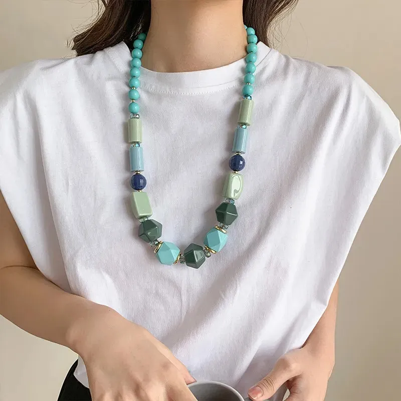 Chokers trendiga färgglada akrylpärled kedja halsband för kvinnor uttalande Långt stora harts kvinnor halsband smycken koreanska gåvor 231006
