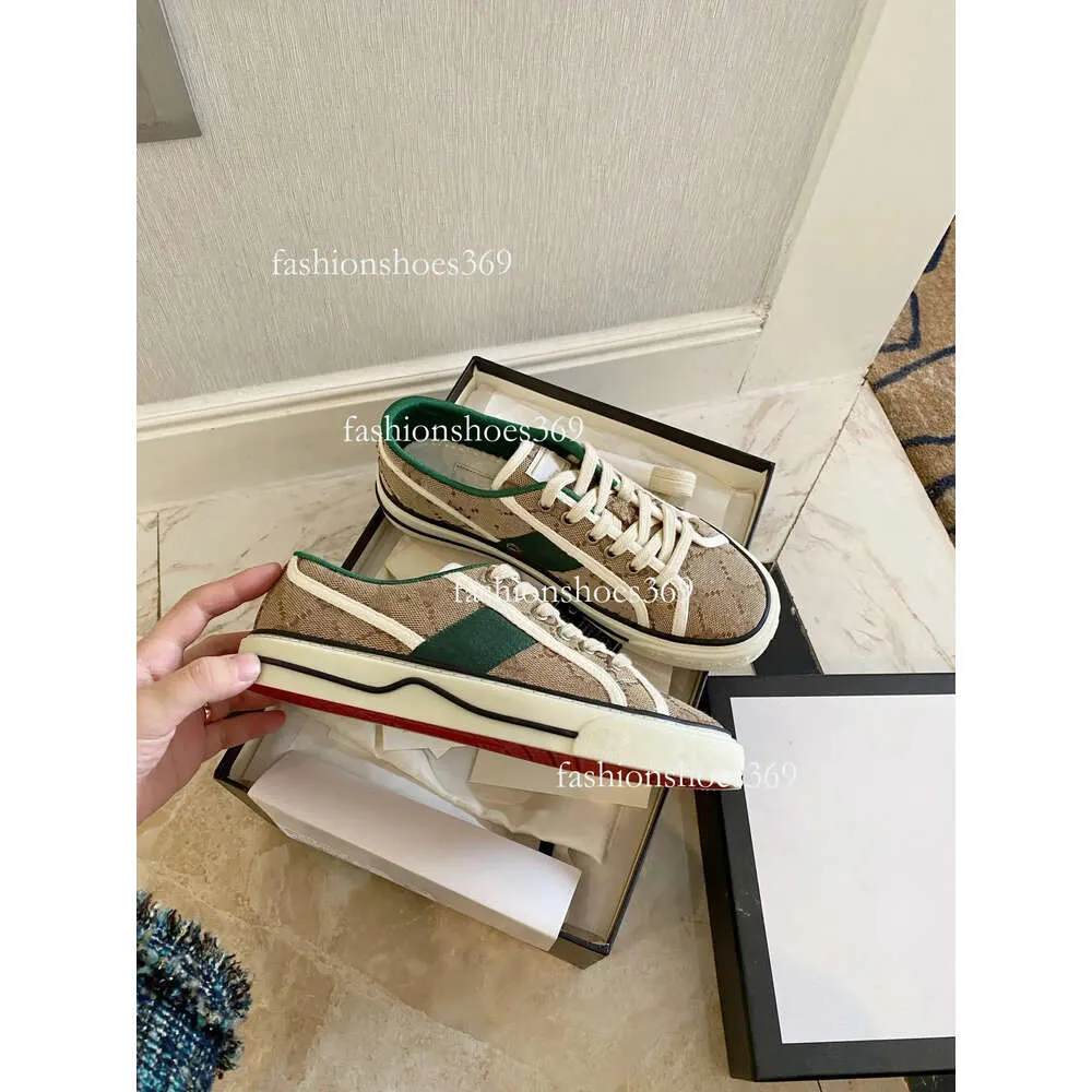 Designer S Woman Tennis Shoes 1977 Canvas Man Canvas Shoes Green and Red Stripe Sole Sole Sneaker Piattaforma a bassa piattaforma