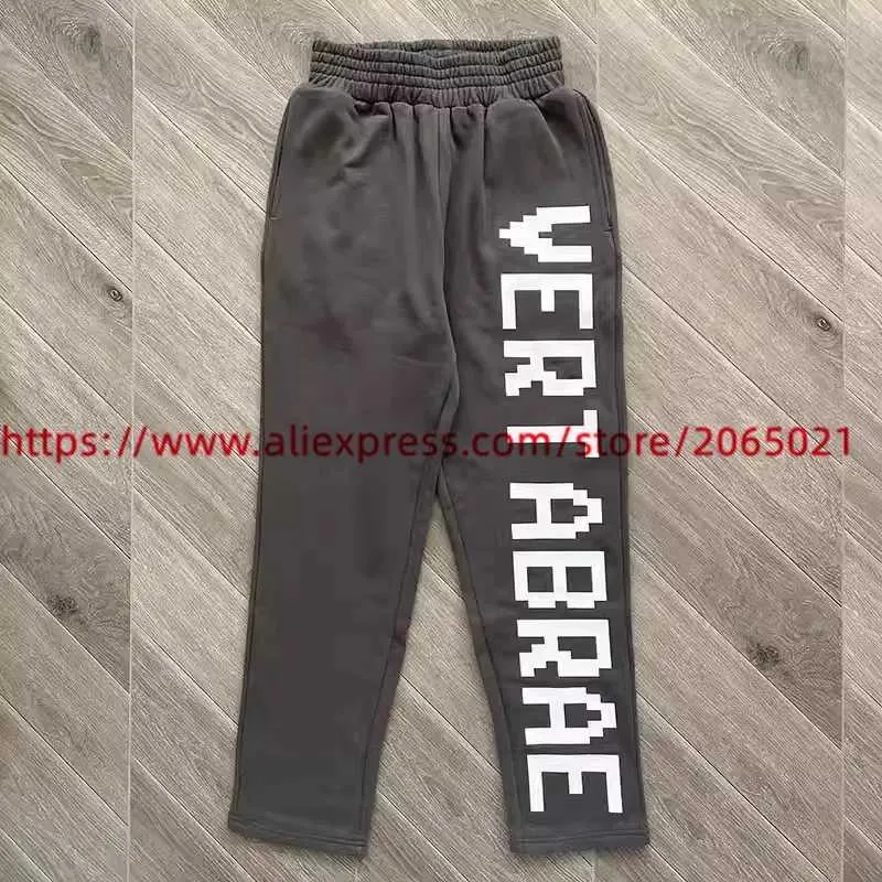 VETEMENTS ロゴ パーカー | ブラック | FARFETCH JP