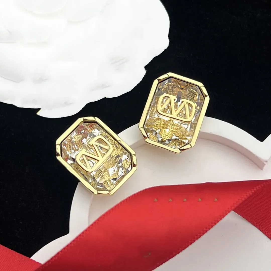 Romantyczny luksusowy projektant Pearl Stud 18k złota listu damska grawerować kolczyki Dziewczyny Walentynność biżuterii ślubnej prezent G231086PE-3