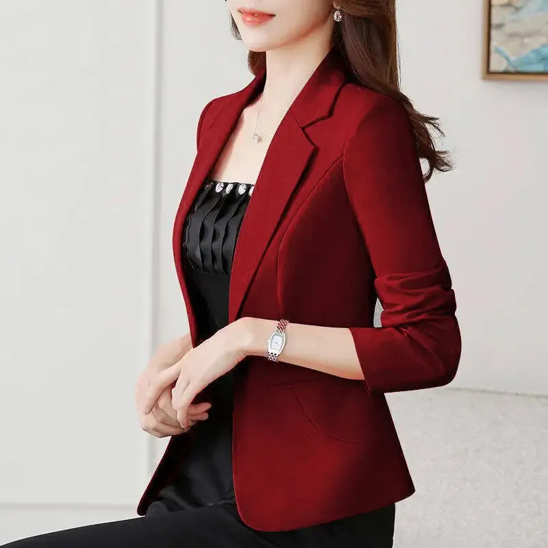 Kadınlar Suits Blazers Takım Kadın İlkbahar ve Sonbahar Tarzı Moda Kendi Kendine Kesinti Sıradan Bayanlar Düzenli Bekar Göğüslü Düz Renk Bir Düğme 231005