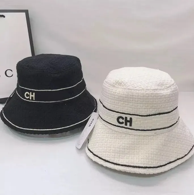 Ball Caps 23ss canal Seau Chapeau Femmes Hommes Casquettes De Baseball Bonnet Casquettes Noir Blanc Pêcheur Seaux Chapeaux Patchwork Automne Hiver Large Bord Chapeaux