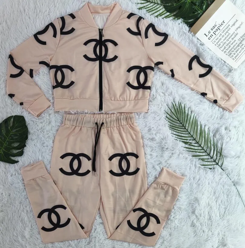 SALE❤︎TEAMONEセットアップ DHgate.com:Luxury CC Brand Womens Tracksuit Set - Casual 2