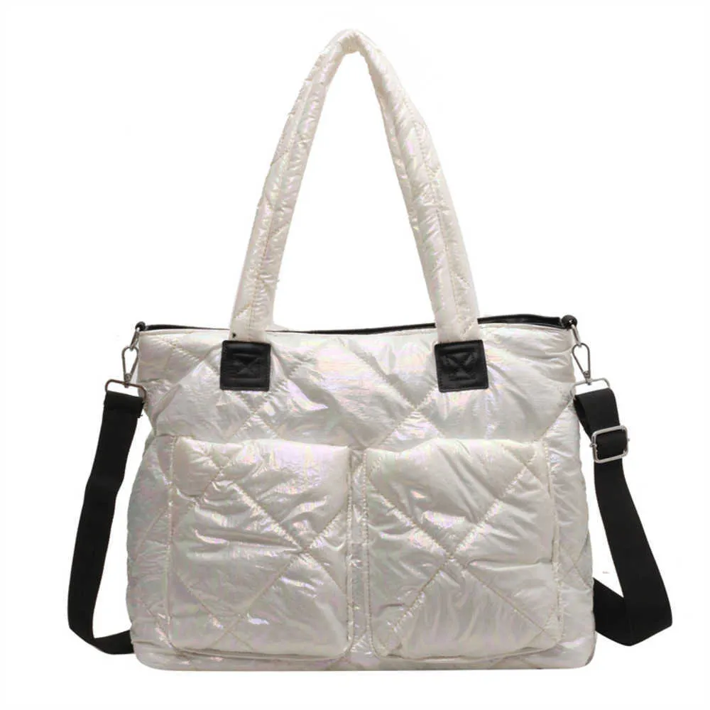 Kleine und vielseitige plissierte Luftpolstertasche für lässige Baumwollkleidung mit großem Fassungsvermögen, einzelne Umhängetasche, glänzende neue Umhängetasche 231007