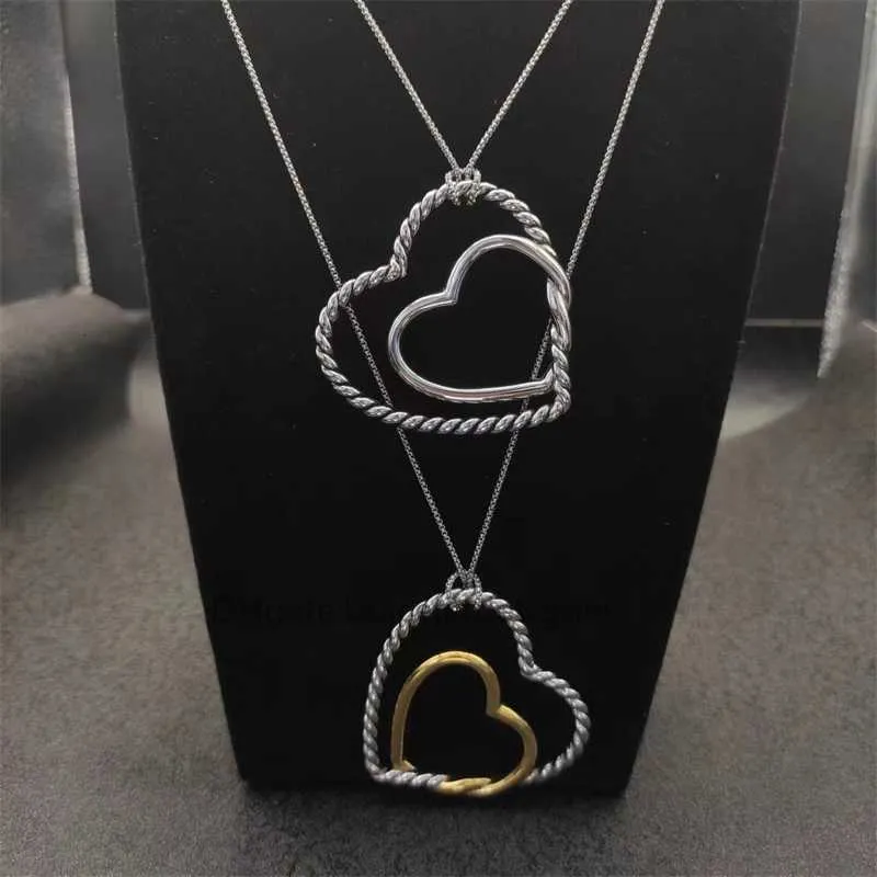 Wysokiej jakości luksusowe naszyjniki Jewlery Heart High Designer Regulowany dla kobiet 90 cm Hurtowy prezent Bezpłatny naszyjnik UCCS