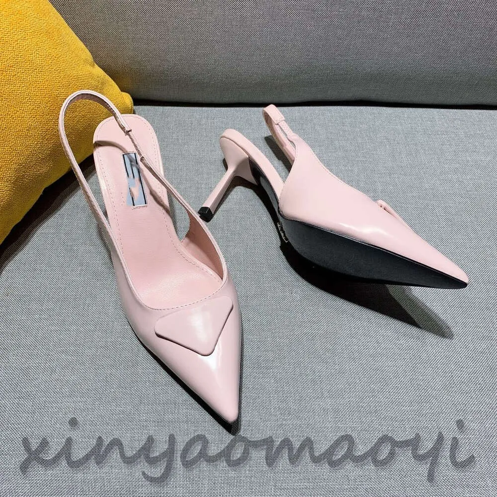 Pink Red Sexy Brand Pumps Red Bottoms مدببة إصبع القدم بأحذية عالية الكعب أسود 7.5 سم مضخات ضحلة الأحذية الزفاف بالإضافة إلى 40