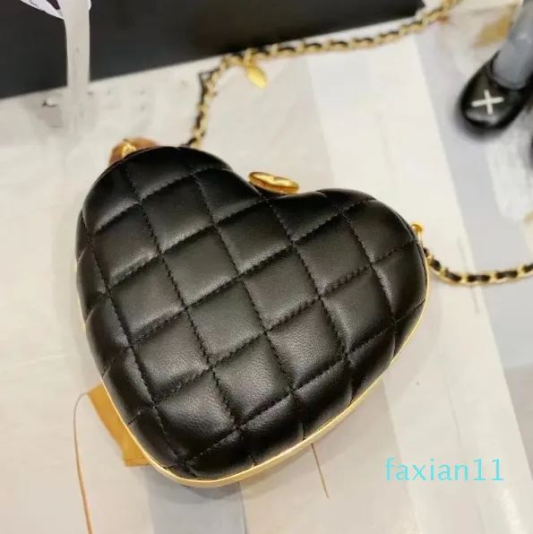 Op Quality 23S Spring/Summer Heart Cut Out Dinner Women's Shoulder Crossbody Fashion Bag Chain Bag