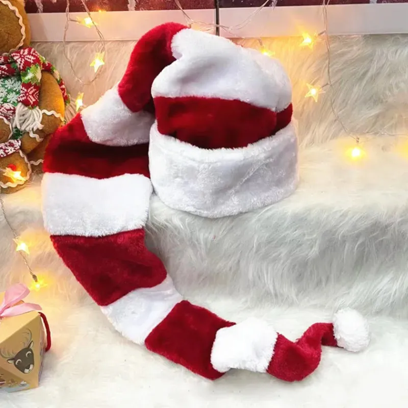 Chapeaux De Père Noël De Noël Hat De Noël En Peluche Sur La