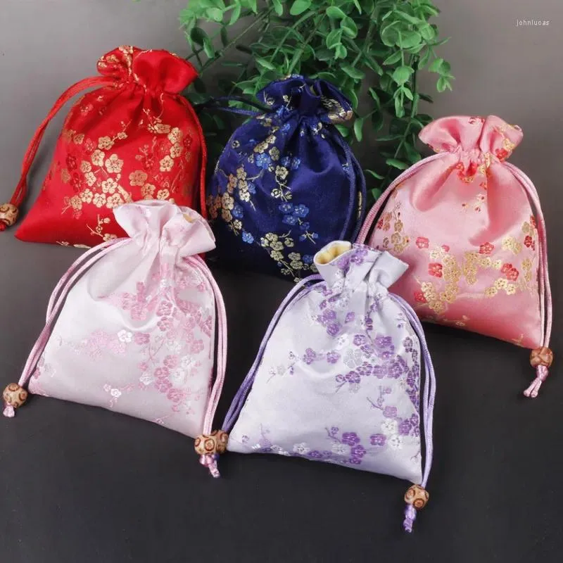 Confezione regalo 50 pezzi Sacchetti per imballaggio in raso cinese con ricamo Sacchetti in broccato di seta fatti a mano con coulisse Bomboniera natalizia per matrimoni
