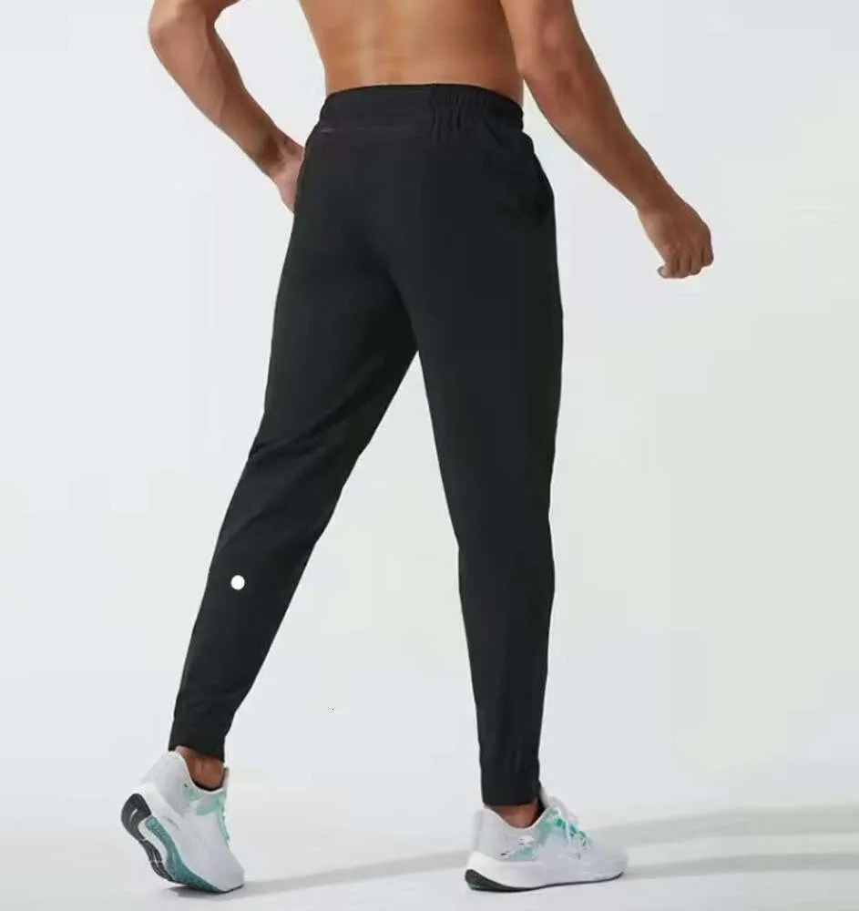 Ll herrar jogger långa byxor sport yoga outfit snabb torr dragkammare gym fickor tröjor byxor mens mens avslappnad elastisk midja fitness ny stil