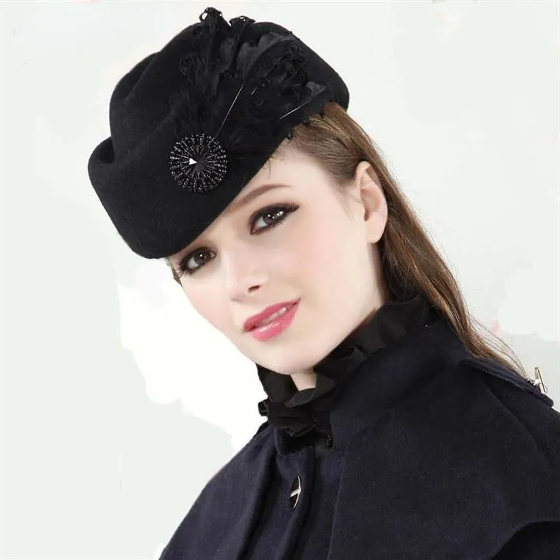 Cappelli a tesa larga Cappello da donna Moda Nobildonna Feltro di lana vintage Elegante berretto con piume Hostess Fedora Cappellino formale da donna292g