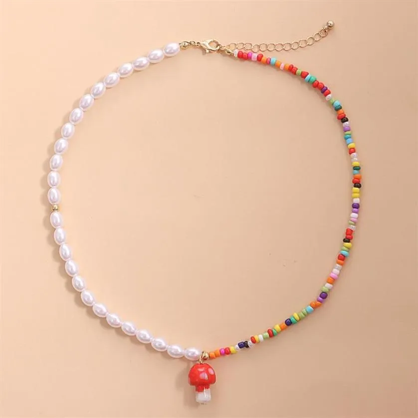 Colliers de perles Collier de perles de perles d'oeil de fraise de champignons de cou de cou de bohémien pour femmes 2021 chaîne de clavicule perlée filles de mode gi235q