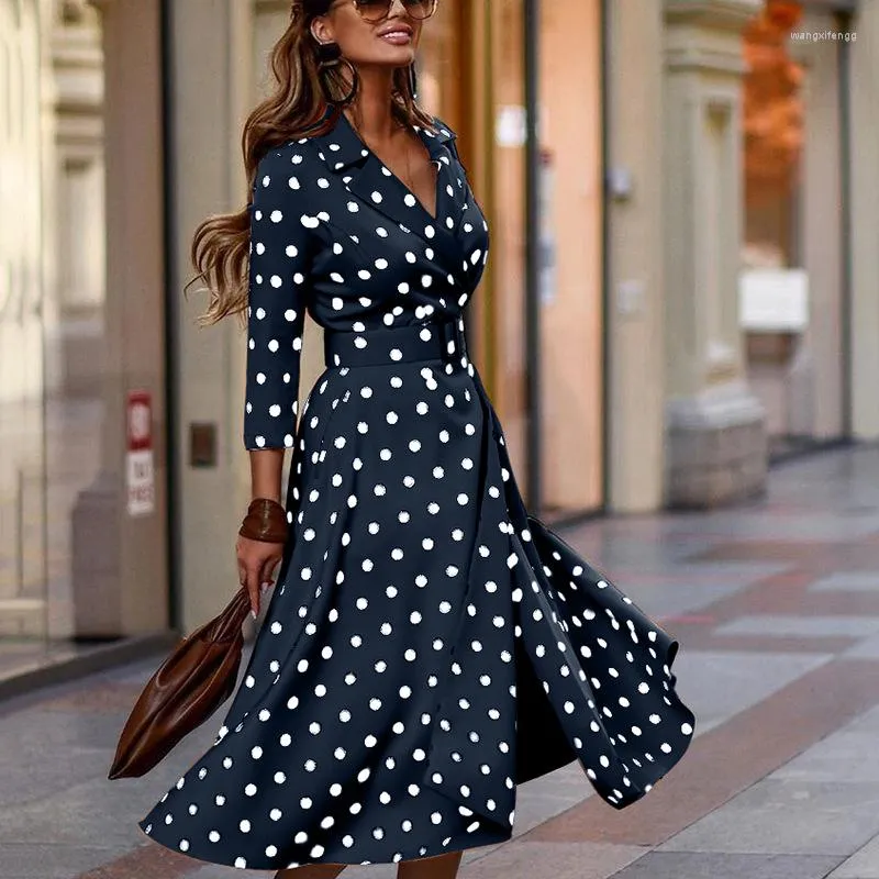 Lässige Kleider, gepunkteter bedruckter mittelärmeliger Bund mit großem Saum für ein stilvolles Kleid, elegante Damen-Langarm-Streetwear