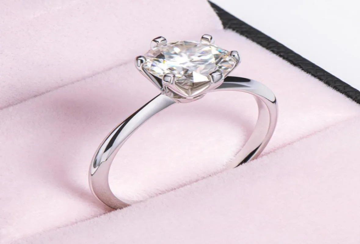 Moissanite Sterling Zilver S925 Wed Ring 05 Karat Classic Six Claw Diamond Engagement Promise Ring voor paar verjaardagscadeau4771441