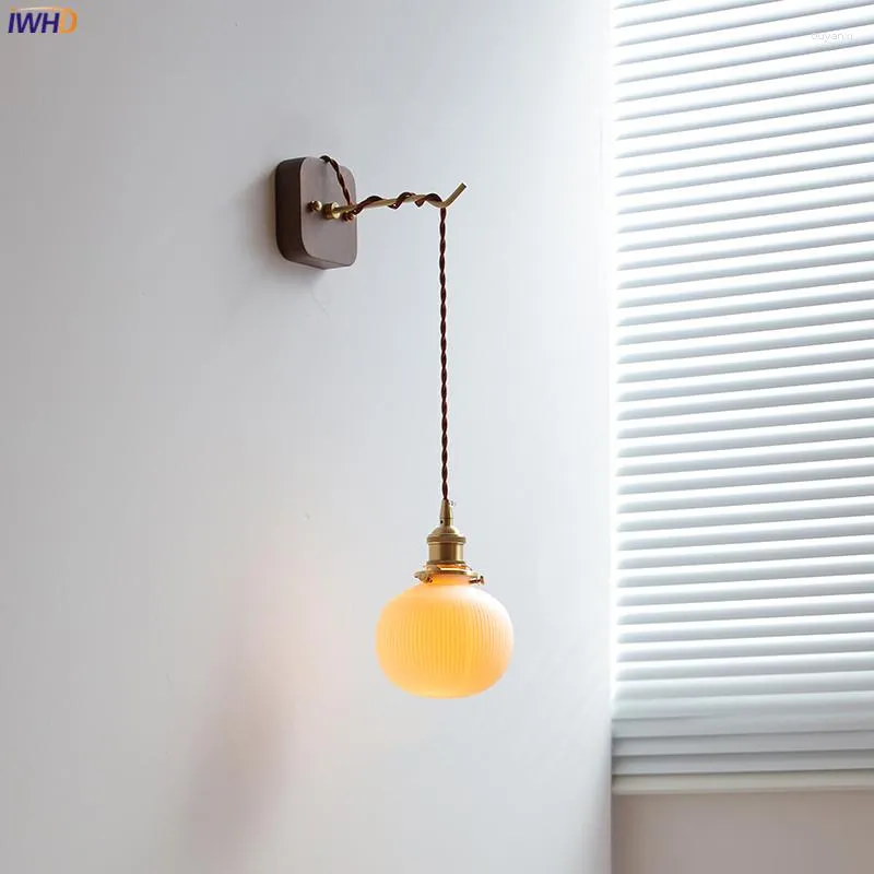 Lampes murales IWHD Boule en céramique LED Luminaires Pull Chaîne Switch Plug In Walnut Canopy Cuivre Wandlamp Salle de bains Chambre à côté de la lampe