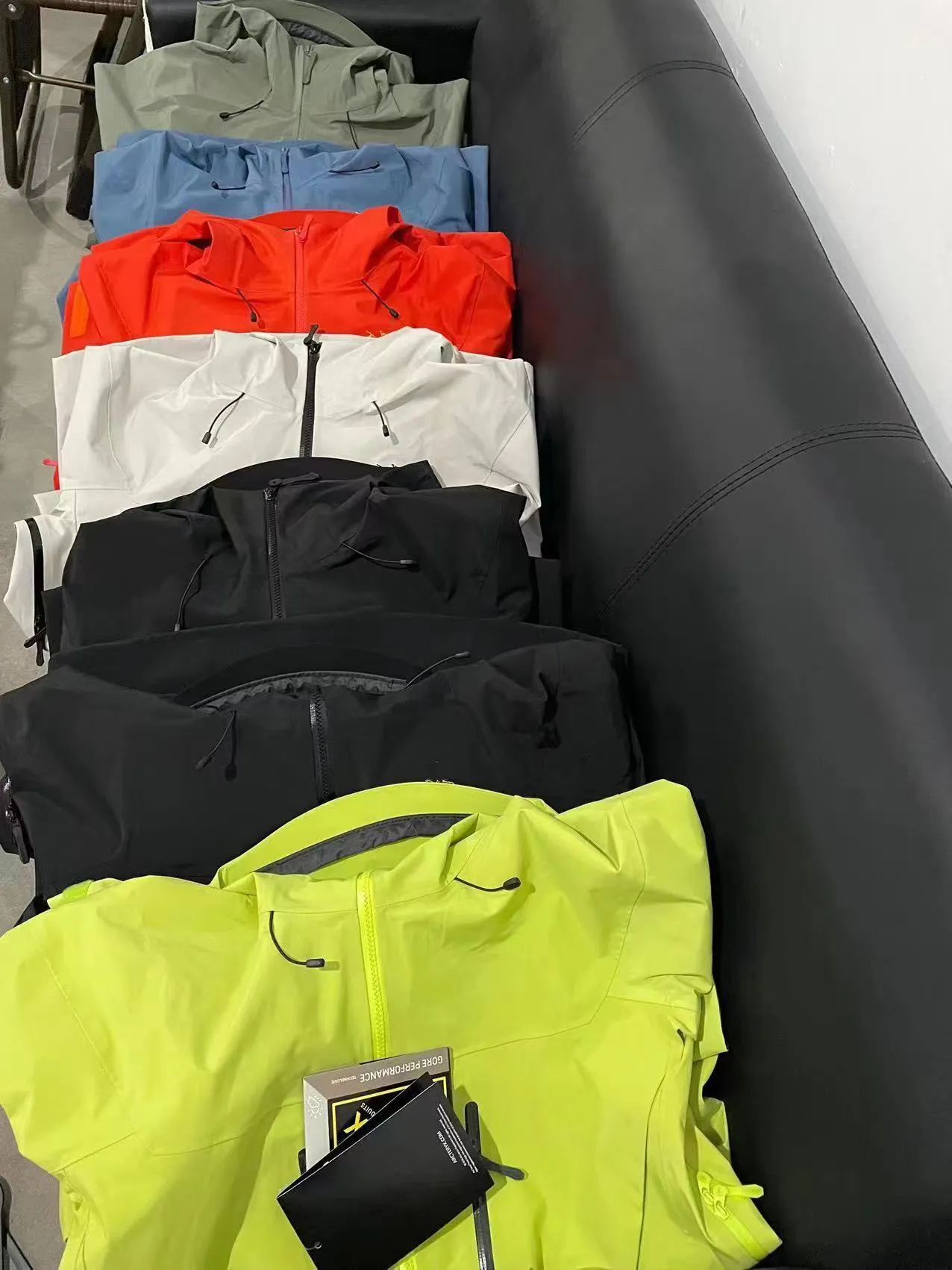 Veste Costume élégante Pour Homme En Tissu Léger - Boutonnage Triple, Manches Longues - Pour Style Professionnel Ou Décontracté