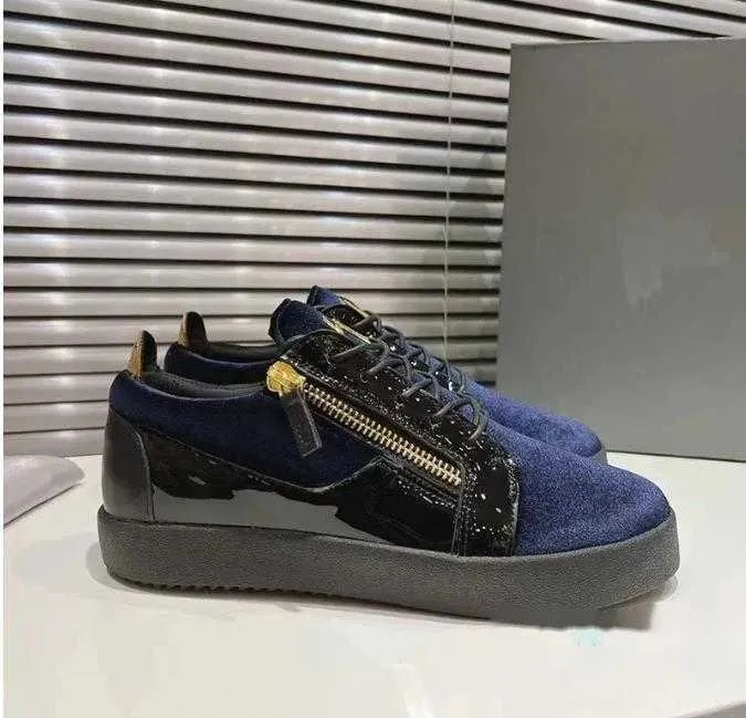 Comércio exterior Europa Station Head Casal Sapatos Cano Baixo Respirável Personalizado Antiderrapante Sapatos de Moda Casual para Homens e Mulheres