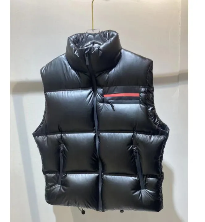 Men's Down Vests prdda Designer Sleeveless Puffer Jacket Winter Fashion Warm Womens Vest Coats Top Quality Downs Parka Coat Black Bomber Outerwear